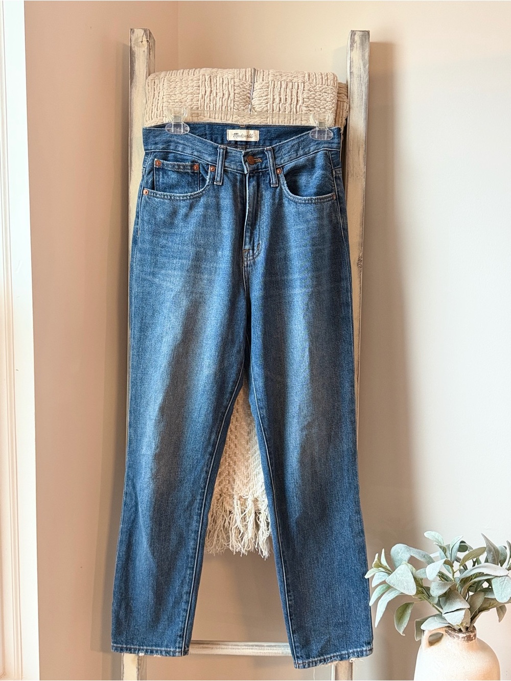 Madewell The Mom Jean- Size 25